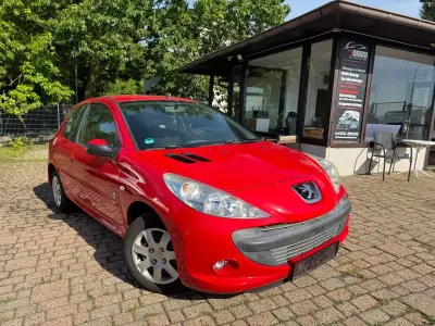 Gebraucht Peugeot 206 60 PS (44 kW) 2012 Rot Limousine