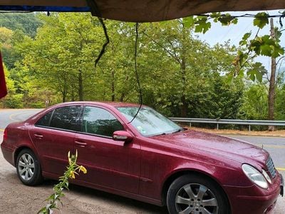 Gebraucht 2005 Mercedes E220 Limousine | 5.800 € (Teuer)
