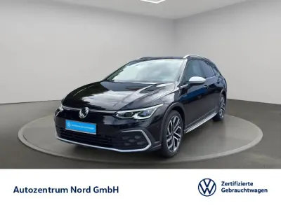 Gebraucht VW Golf Alltrack 200 PS (147 kW) 2022 Deep black perleffekt Kombi