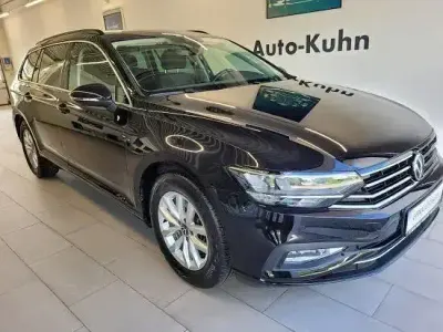 Gebraucht VW Passat Business 150 PS (110 kW) 2022 Schwarz Kombi