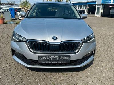 Gebraucht Skoda Scala Ambition 150 PS (110 kW) 2022 Silber Kleinwagen
