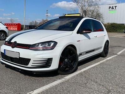Weiß Gebraucht 2015 VW Golf GTI Limousine | 14.400 € (Guter Preis)