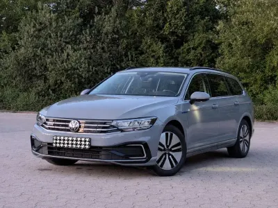 Gebraucht VW Passat GTE 218 PS (160 kW) 2022 Grau Kombi