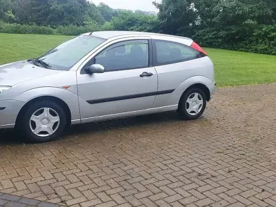 Gebraucht Ford Focus Trend 101 PS (74 kW) 2003 Limousine