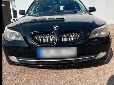 Gebraucht BMW 520 180 PS (132 kW) 2008 Schwarz Kombi