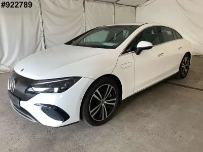 Gebraucht Mercedes 300 180 kW (245 PS) 2023 Polarweiss  unilack Limousine