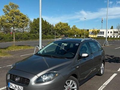 Käytetty Fiat Croma 150 HP (110 kW) 2008 Harmaa Farmari