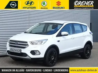 Gebraucht Ford Kuga Trend+ 120 PS (88 kW) 2019 Frostweiß SUV