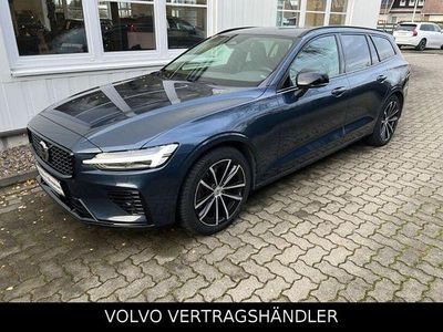 Blau Gebraucht 2022 Volvo V60 Plus Kombi | 33.890 € (Fairer Preis)