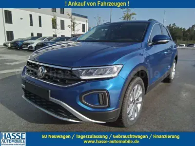 Gebraucht VW T-Roc 150 PS (110 kW) 2024 Blau SUV