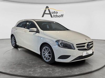 Gebraucht Mercedes A180 Style 122 PS (89 kW) 2015 Weiß Limousine
