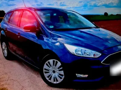 Gebraucht Ford Focus Ambiente 101 PS (74 kW) 2016 Blau Kombi