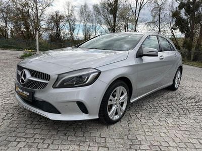 Usata Mercedes A180 109 CV (80 kW) 2017 Argento Berlina