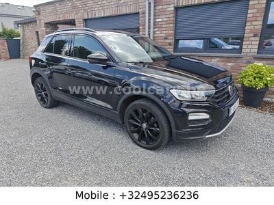 Second-hand VW T-Roc Style 116 CP (85 kW) 2020 Negru SUV