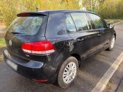 Gebraucht VW Golf VI Comfortline 105 PS (77 kW) 2011 Schwarz Kleinwagen