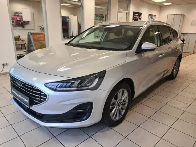 Gebraucht Ford Focus Titanium 116 PS (85 kW) 2024 Silber Limousine