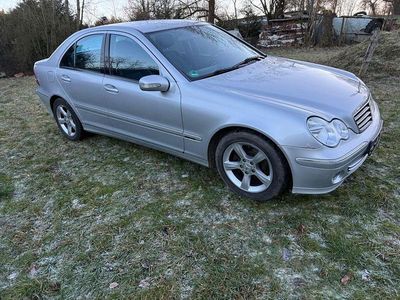 Gebraucht Mercedes C180 Avantgarde 143 PS (105 kW) 2005 Silber Limousine