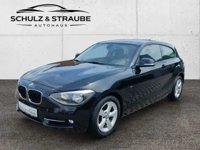 Gebraucht BMW 116 Sport Line 136 PS (100 kW) 2014 Schwarz Kleinwagen