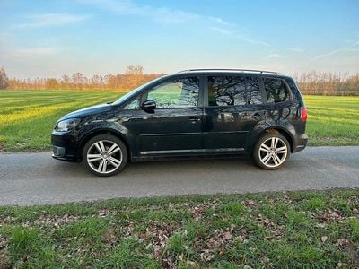 Gebraucht VW Touran 105 PS (77 kW) 2014 Schwarz Van / Kleinbus