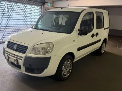 Gebraucht Fiat Doblò Family 84 PS (61 kW) 2006 Weiß Van / Kleinbus