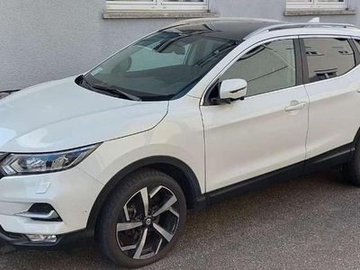 Gebraucht Nissan Qashqai Acenta 163 PS (119 kW) 2017 Weiß SUV