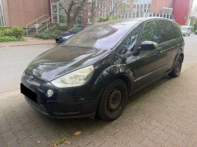 Second-hand Ford S-MAX S 140 CP (102 kW) 2008 Negru Monovolum