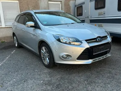 Gebraucht Ford Focus 125 PS (91 kW) 2013 Silber Kombi