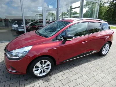 Gebraucht Renault Clio GrandTour Expression 73 PS (53 kW) 2018 Rot Kombi