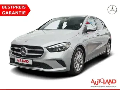Gebraucht Mercedes B200 Progressive 163 PS (119 kW) 2019 Silber Kleinwagen