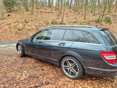 Gebraucht Mercedes C350 231 PS (169 kW) 2010 Grau Kombi