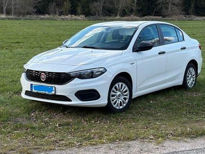 Gebraucht Fiat Tipo Easy 95 PS (69 kW) 2018 Weiß Limousine