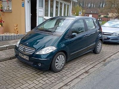 Gebraucht Mercedes A180 Elegance 109 PS (80 kW) 2005 Grün Van / Kleinbus