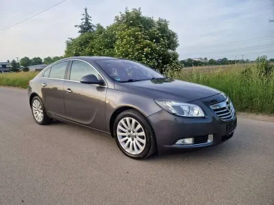 Gebraucht Opel Insignia Cosmo 131 PS (96 kW) 2009 Karbongrau Limousine