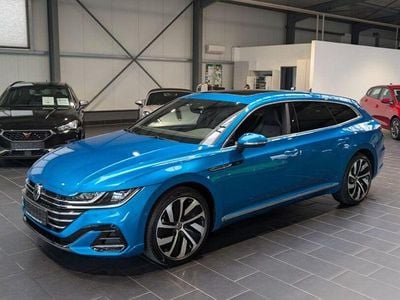 Begagnad VW Arteon R-line 156 HK (114 kW) 2022 Blå Kombi