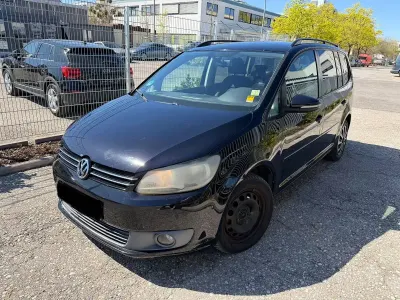 Gebraucht VW Touran Comfortline 105 PS (77 kW) 2010 Schwarz Van / Kleinbus