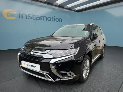 Gebraucht Mitsubishi Outlander P-HEV 224 PS (164 kW) 2021 Schwarz SUV