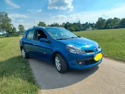 Gebraucht Renault Clio GrandTour Dynamique 75 PS (55 kW) 2008 Blau Kombi
