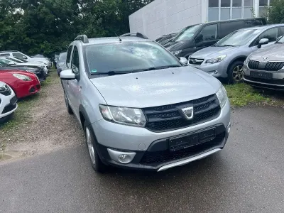 Gebraucht Dacia Sandero Stepway Ambiance 90 PS (66 kW) 2014 Grau Kleinwagen