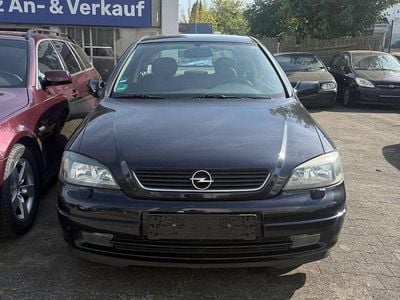 Schwarz Gebraucht 2010 Opel Astra Innovation Kombi | 1.000 € (Guter Preis)