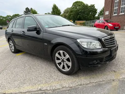 Gebraucht Mercedes C200 136 PS (100 kW) 2011 Schwarz Kombi