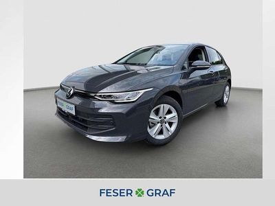 Grau Gebraucht 2024 VW Golf Life Limousine | 25.290 € (Fairer Preis)
