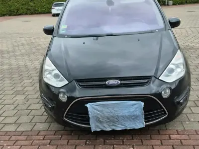 Gebraucht Ford S-MAX Titanium 163 PS (119 kW) 2013 Schwarz Van / Kleinbus
