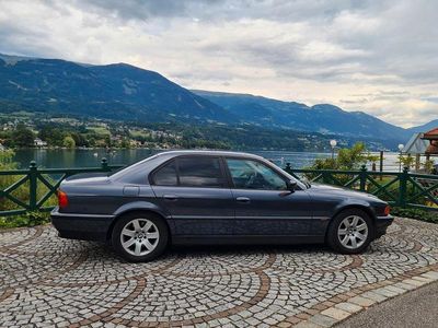 BMW 740