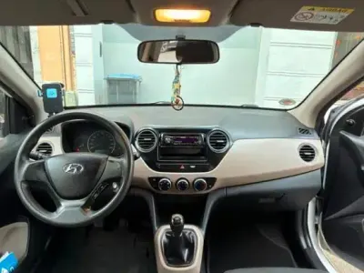 Gebraucht Hyundai i10 68 PS (50 kW) 2014 Weiß Kleinwagen