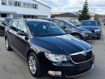 Gebraucht Skoda Superb Ambition 140 PS (102 kW) 2012 Schwarz Kombi