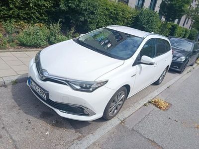 Toyota Auris Touring Sports