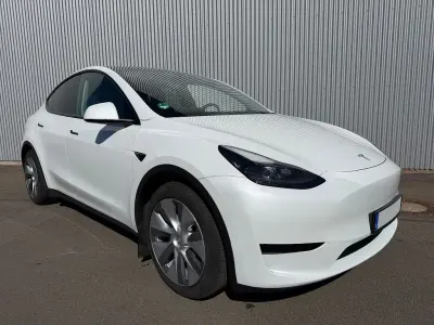 Gebraucht Tesla Model Y RWD 188 kW (256 PS) 2023 Weiß SUV