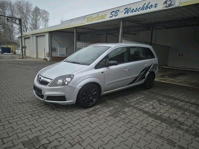 Gebraucht Opel Zafira 120 PS (88 kW) 2007 Silber Van / Kleinbus