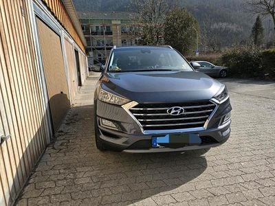 Gebraucht Hyundai Tucson 177 PS (130 kW) 2019 Grau SUV