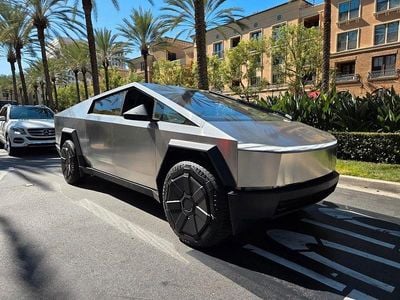 Gebraucht Tesla Cybertruck 2024 Pickup